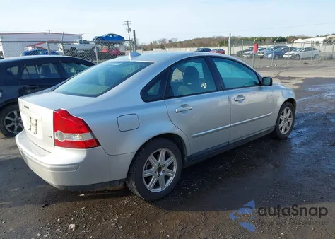 2006 Volvo S40 2.4I from USA, damaged, VIN YV1MS382962178497